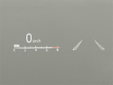 【ヘッドアップディスプレイ(HUD)】フロントウインドウガラスに走行情報を投影します。運転中の目線と重なるように表示されるので、少ない視線移動で速度が確認できるので、 ドライビングに集中できます!