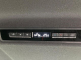 【リアオートエアコン】広い後部座席には必須の機能!風量や温度を自動で調整し前席と同様な車内環境にしてくれるリアオートエアコンを装備。夏の暑さも冬の寒さもストレスなく快適にお過ごしいただけます♪