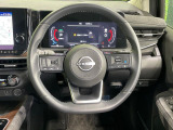 【純正革巻きステアリング】上質な革を使用することで、手にしっかり馴染みとても運転しやすいハンドルです♪