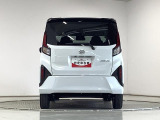 【ご納車前整備】エンジンオイル・オイルエレメント・エアクリーナー・クーラント・バッテリー・ワイパーゴムの徹底したご納車前整備、万が一の時には兵庫県下に23店舗ある弊社が即時に対応させて頂きます。