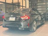 BMWのメカニックによる、100項目の納車前点検エンジン、ミッション、マフラー、電気系統やコンピュータなどを詳細に点検します。交換基準の部品があれば、純正部品を使用し整備した後にお客様にお渡しします。