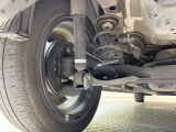 お車を安心してお乗りいただく為には、足回りの定期点検が欠かせません。サービスサポート(有償保証)では無料点検もご提供しており、安心のカーライフをお過ごしいただけるサポート体制が整っています。