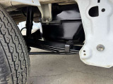 ☆納車までに車両美装など専任スタッフが作業いたします☆ 内装はスチーム洗浄をはじめ、できるだけ気分よくお乗りいただけるよう美装いたします!外装は機械で磨きをかけて、ワックスコーティングをかけています。
