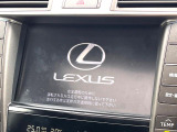 【メーカー純正ナビ】インテリアに溶け込むスタイリッシュな「専用設計」メーカーナビを装備♪視認性や操作性など基本性能にも優れ、より上質なカーライフをお楽しみいただけます。