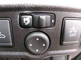 ドアミラーの鏡面の調節、格納は運転席からすべて操作できます!