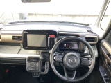 広々とした車内空間は落ち着いた雰囲気があり、快適にお過ごし頂けます。