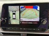 駐停車には便利なアラウンドビューモニター搭載。サイドモニターの切り替えも可能です。