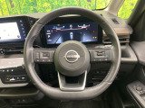 【純正革巻きステアリング】上質な革を使用することで、手にしっかり馴染みとても運転しやすいハンドルです♪