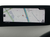 マツダコネクトの8.8インチワイドセンターディスプレイです。『Android Auto』『Apple CarPlay』や独自のコネクテッドサービスに対応したインターフェイスシステムです。