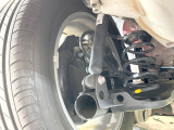 お車を安心してお乗りいただく為には、足回りの定期点検が欠かせません。サービスサポート(有償保証)では無料点検もご提供しており、安心のカーライフをお過ごしいただけるサポート体制が整っています。