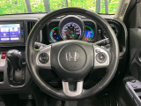 【純正革巻きステアリング】上質な革を使用することで、手にしっかり馴染みとても運転しやすいハンドルです♪