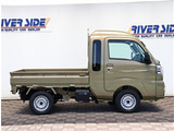 神奈川でお車を探すなら リバーサイド 。当店では在庫数800台展示中となります。残価設定型ゴジュッパローンをメインで販売しており月々のお支払いをお安く高年式車を乗りたい方へ是非ご検討ください。