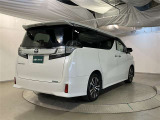 走りにこだわりながら収納力も持ち合わせたお車です。荷物を載せて軽快なドライブを楽しめますよ♪