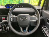 【スマートアシスト】走行中に前方の車両等を認識し、衝突しそうな時は警報とブレーキで衝突回避と被害軽減をアシスト。より安全にドライブをお楽しみいただけます。
