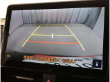 バックガイドモニターで、後方を確認しながら安心して駐車することができます。運転初心者も熟練者も必須の機能ですよ!