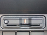 ■【ETC車載器】が装備されています。セットアップをしてお渡しとなり、ETCカードを差し込むだけで高速道路の利用が可能です。