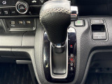 【 シフト 】スムーズなシフトチェンジで快適にお車を操縦していただけます!