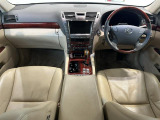 LS 600h バージョンU Iパッケージ 4WD 4WD 本革シート