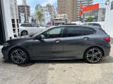 サービスにはドイツ本国と同様に教育と訓練を受け、BMWを知り尽くした「マイスターメカニック」が数多く在籍しております。納車前点検整備で、お客様に安心と安全をお届けいたします。
