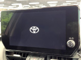 【10.5インチ ディスプレイオーディオ】大画面のディスプレイはAppleCarPlayやAndroidAutoが利用可能。大きな画面でスマホナビアプリ等が利用いただけます♪