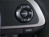【便利装備】クルーズコントロールスイッチ☆希望の車速で定速走行する事ができます。高速道路を走る時に便利な機能です※設定速度には制限があります。