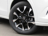 タイヤは純正アルミホイール付きです!