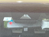 【トヨタセーフティセンス】走行中に前方の車両等を認識し、衝突しそうな時は警報とブレーキで衝突回避と被害軽減をアシスト。より安全にドライブをお楽しみいただけます。