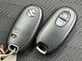 スマートキー2本付属。スペアキーも揃っており、ご家族でのご使用や万が一の紛失時にも安心です。