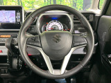 【純正革巻きステアリング】上質な革を使用することで、手にしっかり馴染みとても運転しやすいハンドルです♪