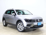 Das WeltAuto独自の項目チェックリストに基づき、入念に車両チェックとクリーニングを実施。美しく高品質な車をご提供します。