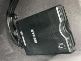 【ETC2.0(DSRC)】ETCカードを挿入すれば料金所はノンストップで通過できます。ETC限定の割引や、高速道路の情報提供サービスを利用できます。