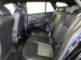 ゆとりある広々とした車内空間は、ドライブを始め買い物やレジャーなど、幅広く活躍します。一人でもみんなとでもお出かけを楽しみましょう!