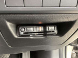 ETCももちろん搭載。いちいち料金所で停車する必要なんて当然ないです。スムーズにストレスなくドライブをお楽しみください。(※支払総額にセットアップ費用は含まれておりません。)