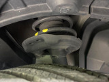 お車を安心してお乗りいただく為には、足回りの定期点検が欠かせません。サービスサポート(有償保証)では無料点検もご提供しており、安心のカーライフをお過ごしいただけるサポート体制が整っています。