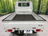 積み下ろしのしやすいデッキにはたっぷりと荷物を積み込んでいただけます。遊びから仕事まで、様々なシーンで頼れます♪