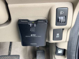 販売車は弊社スタッフによる丁寧なポリッシャー仕上げ、室内クリーニング、整備点検交換をしてのお渡しになります。ナビ、ETC、バックカメラ、新品タイヤなどご希望の場合もご相談ください!