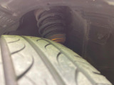 【車高調】車高が低くなり、スタイリッシュな見た目となっております。車両の重心が下がる事で、走行時の安定性も向上します♪