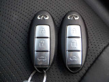 『インテリジェントキ-』機械的な鍵を使用せずに車両のドアの施錠/解錠、エンジン始動が可能なシステムです!