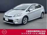 トヨタのハイブリッドカー、プリウスが入ってきました。