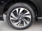 15インチアルミホイール!!格好良くてホイールがあなたの愛車をいっそう輝かせます☆