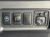 【電動格納ミラー】サイドミラーは電動格納式となっており、狭い駐車場でもキズがつくリスクを抑えられます。