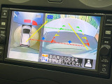 【アラウンドビューモニター】専用のカメラにより、上から見下ろしたような視点で360度クルマの周囲を確認することができます☆死角部分も確認しやすく、狭い場所での切り返しや駐車もスムーズに行えます。