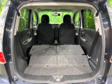 普段のお買い物や通勤、送迎等に十分な荷室スペースを確保しております。セカンドシートを倒すと、大きな荷物の積載も可能です♪