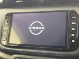 【メーカー純正ナビ】インテリアに溶け込むスタイリッシュな「専用設計」メーカーナビを装備♪視認性や操作性など基本性能にも優れ、より上質なカーライフをお楽しみいただけます。