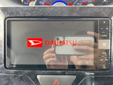 【純正ナビ】人気の純正ナビを装備。オーディオ機能も充実しており、Bluetooth接続すればお持ちのスマホやMP3プレイヤーの音楽を再生可能!毎日の運転がさらに楽しくなります!!