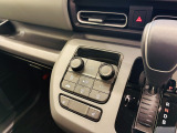 オートエアコンのお車ですので室内の温度をスムーズに調整してくれます♪