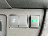 左側オートスライドドア装備。開口部も広くとってります。狭い駐車場、雨の日での乗り降りもしやすくなります。今や人気の装備の一つです!