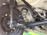 お車を安心してお乗りいただく為には、足回りの定期点検が欠かせません。サービスサポート(有償保証)では無料点検もご提供しており、安心のカーライフをお過ごしいただけるサポート体制が整っています。
