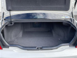 【トランク】積み込みやすくて、たっぷり積める荷室です。シートアレンジできるものは、乗車人数と荷物の量や大きさによってシートを動かすことができるので、より快適なドライブが可能です!
