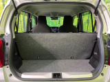 普段のお買い物や通勤、送迎等に十分な荷室スペースを確保しております。セカンドシートを倒すと、大きな荷物の積載も可能です♪